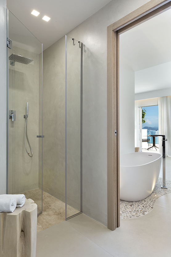 bathroom-luxury-sea-view-suite-room-hotel-beach-sardinia